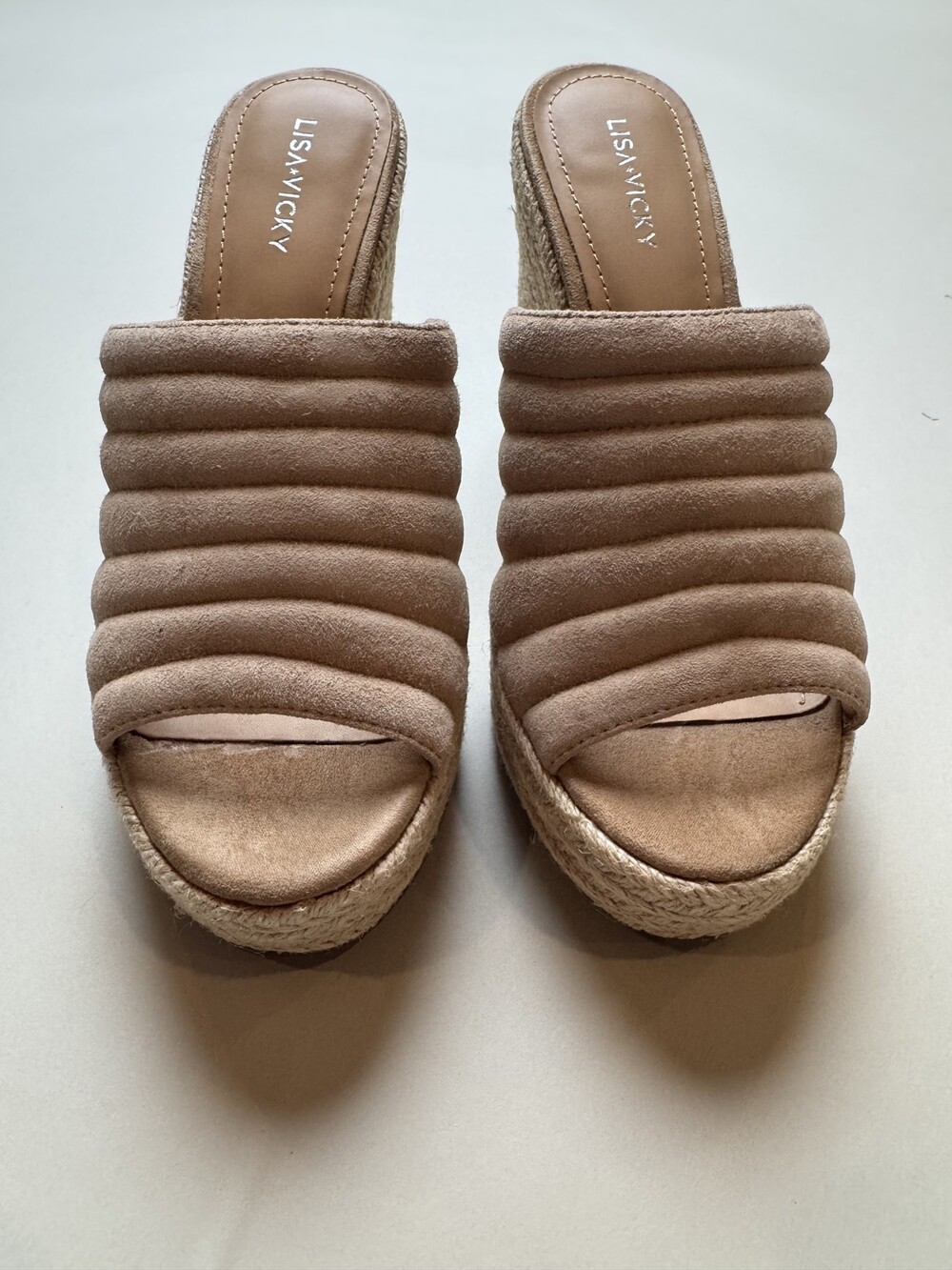 Lisa Vicky Gogo Wedge Sandals Womens 8 M Tan Camel Suede Slip On Comfort Toe New